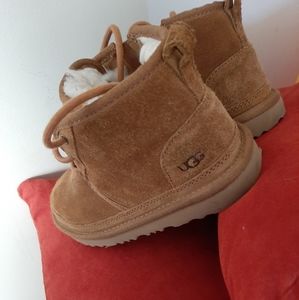 UGGS KIDS